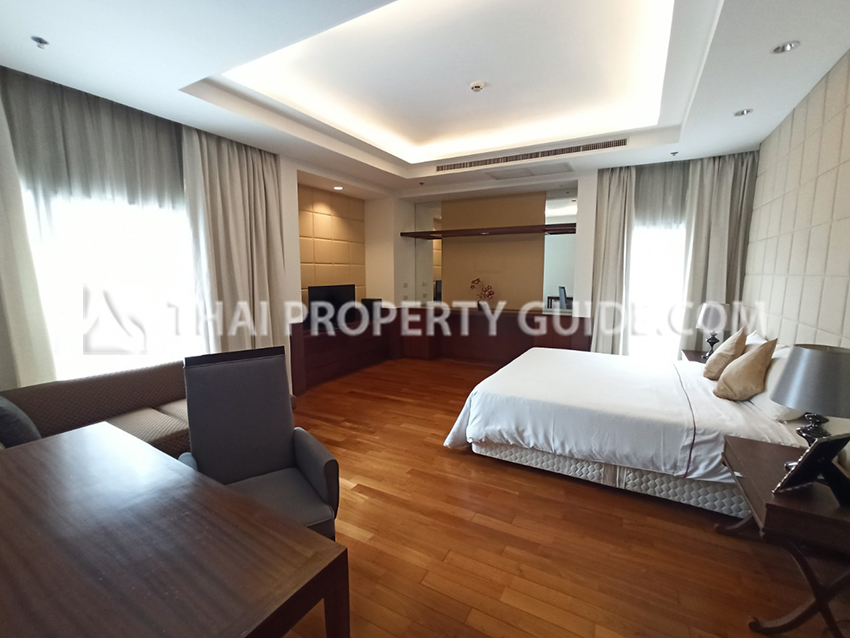 Apartment in Ploenchit 