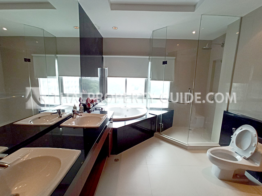 Apartment in Ploenchit 