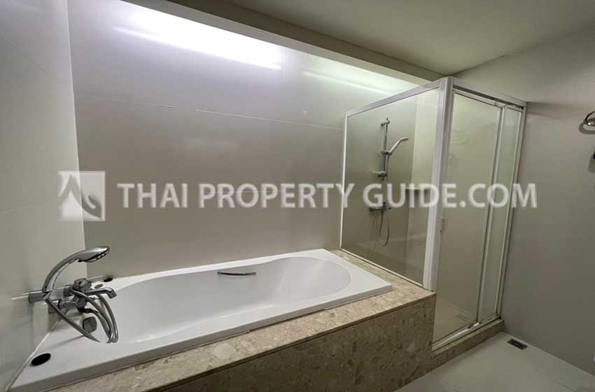 Apartment in Ploenchit 