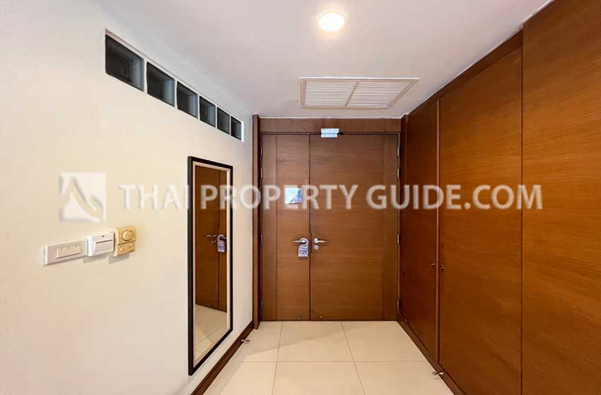 Apartment in Ploenchit 