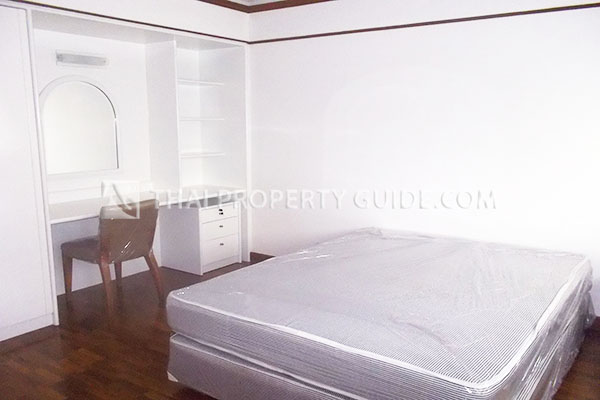 Apartment in Ploenchit 