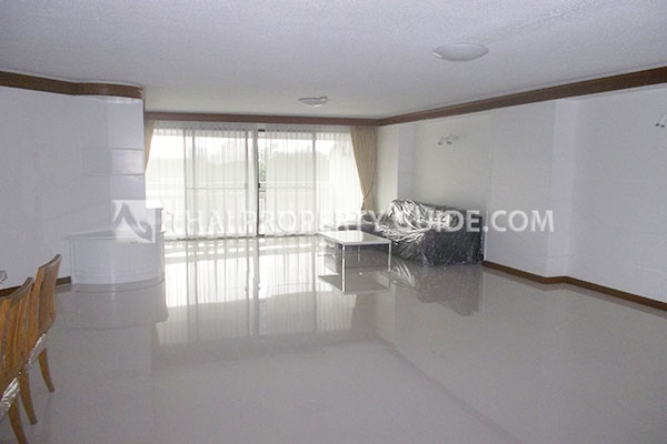 Apartment in Ploenchit 