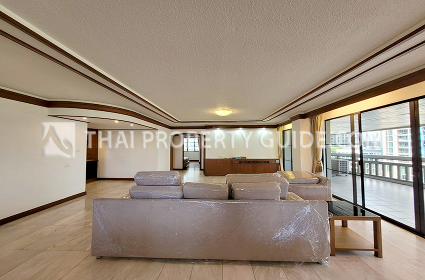 Apartment for rent in Ploenchit
