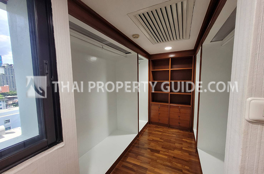 Apartment in Ploenchit 