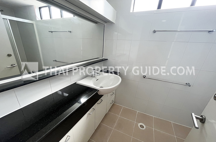 Apartment in Sathorn 