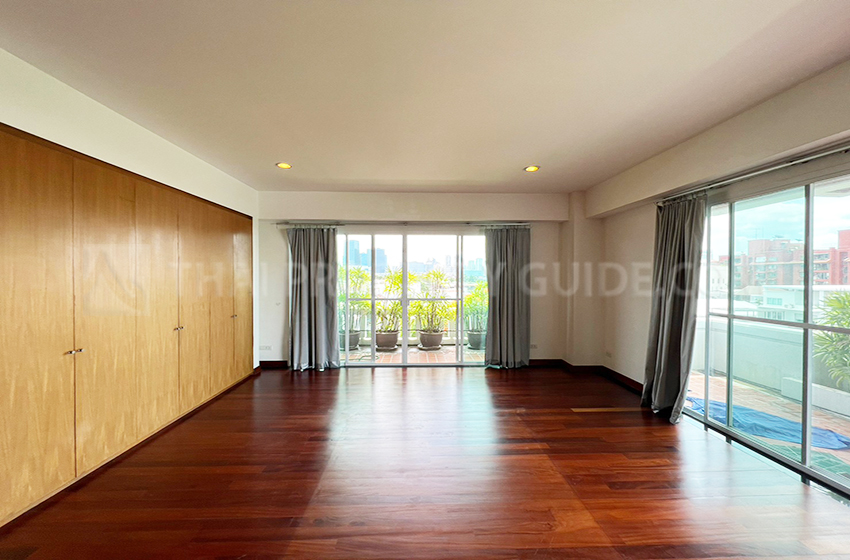 Apartment in Sathorn 