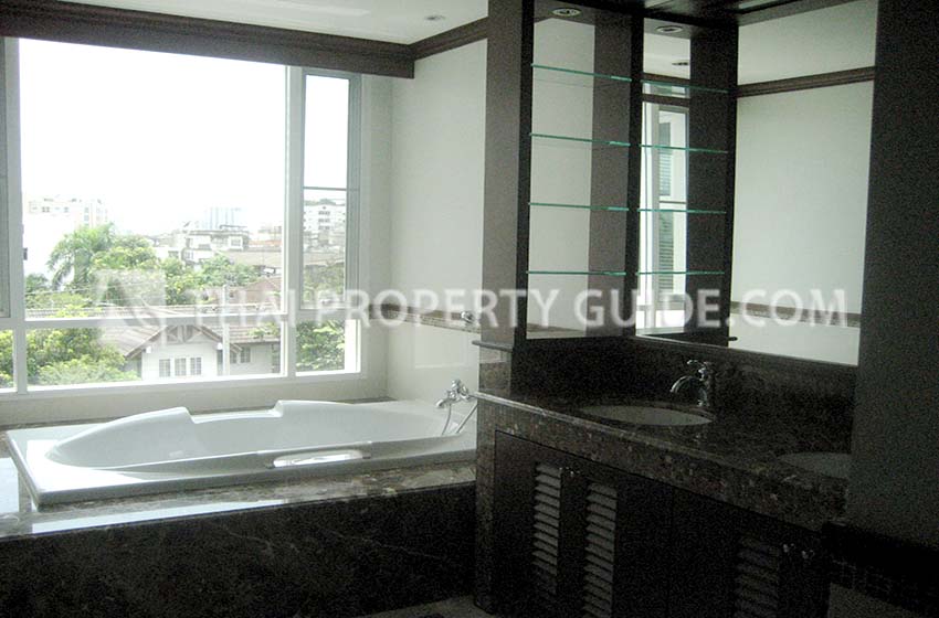 Apartment in Sathorn 