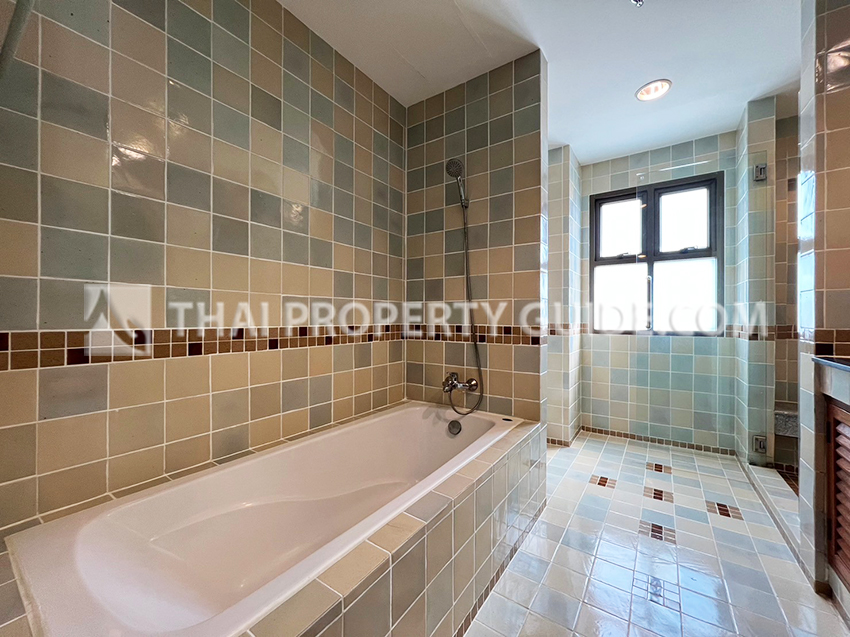 Apartment in Sathorn 