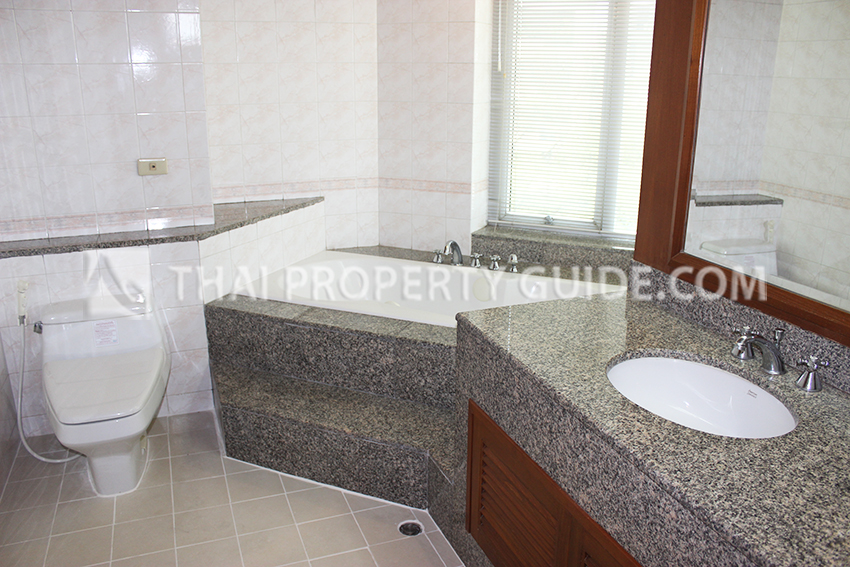 Apartment in Sathorn 