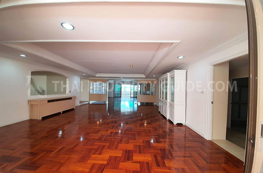 Apartment in Sukhumvit 