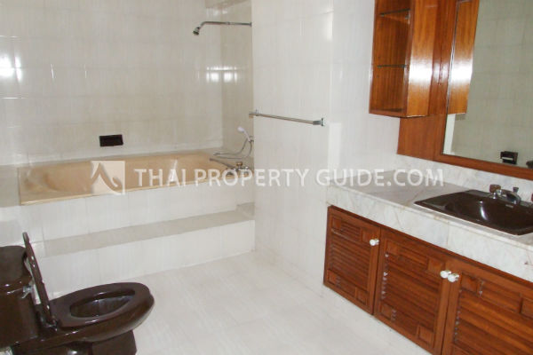 Apartment in Sukhumvit 