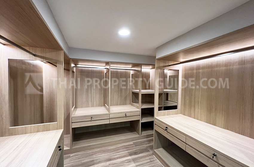Apartment in Sukhumvit 