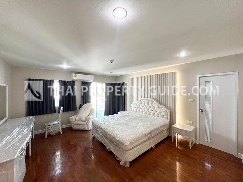 Apartment in Sukhumvit 