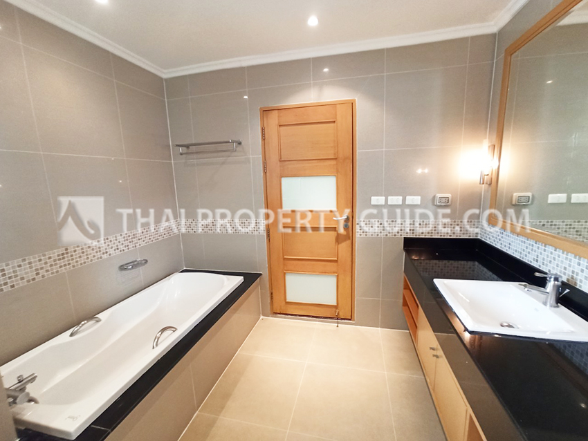 Apartment in Sukhumvit 