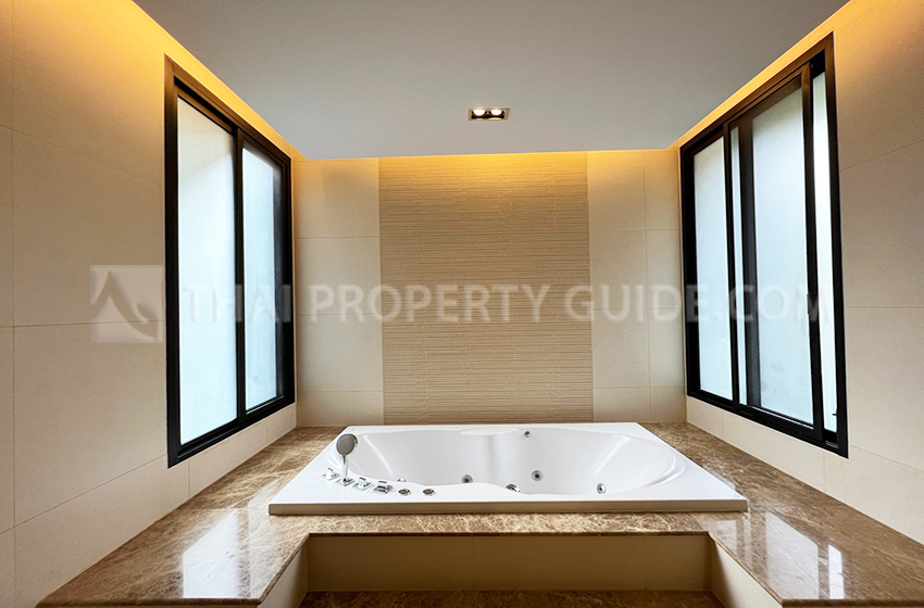 Apartment in Sukhumvit 