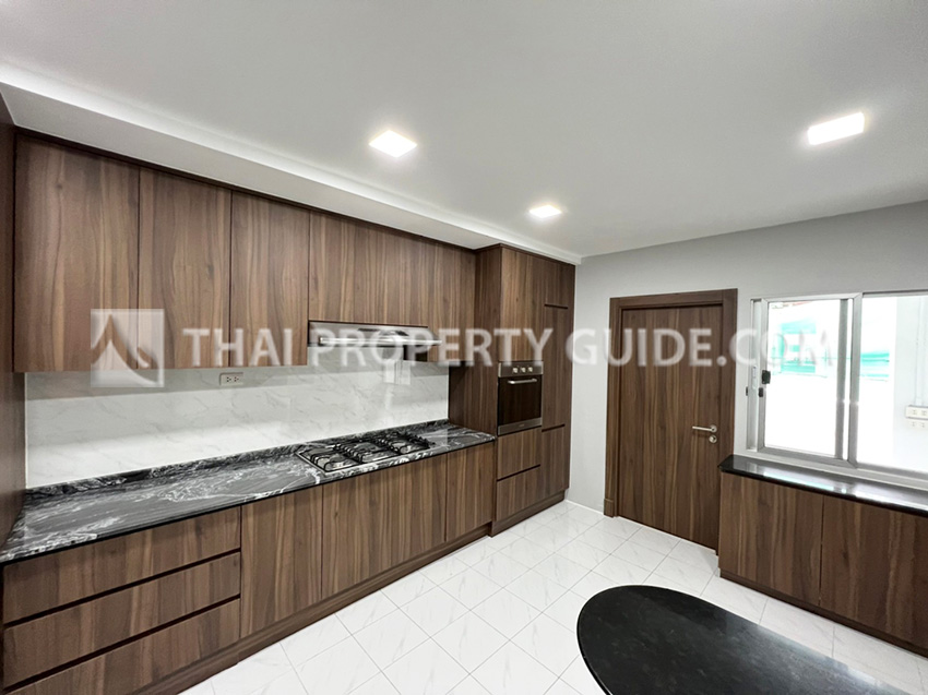 Apartment in Sukhumvit 