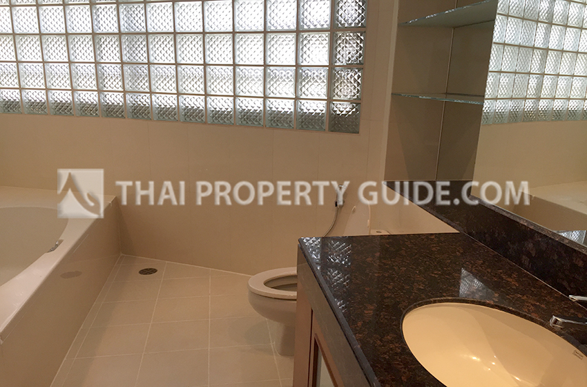 Apartment in Sukhumvit 