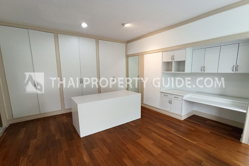 Apartment in Sukhumvit 