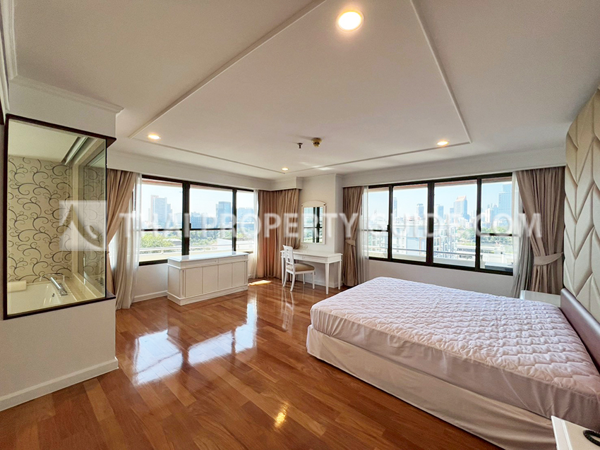 Apartment in Sukhumvit 