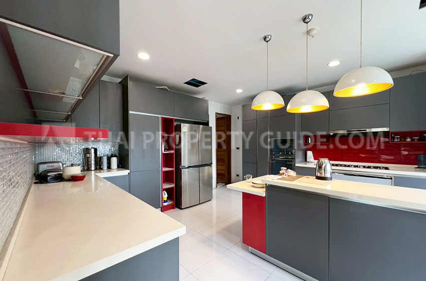 Apartment in Sukhumvit 