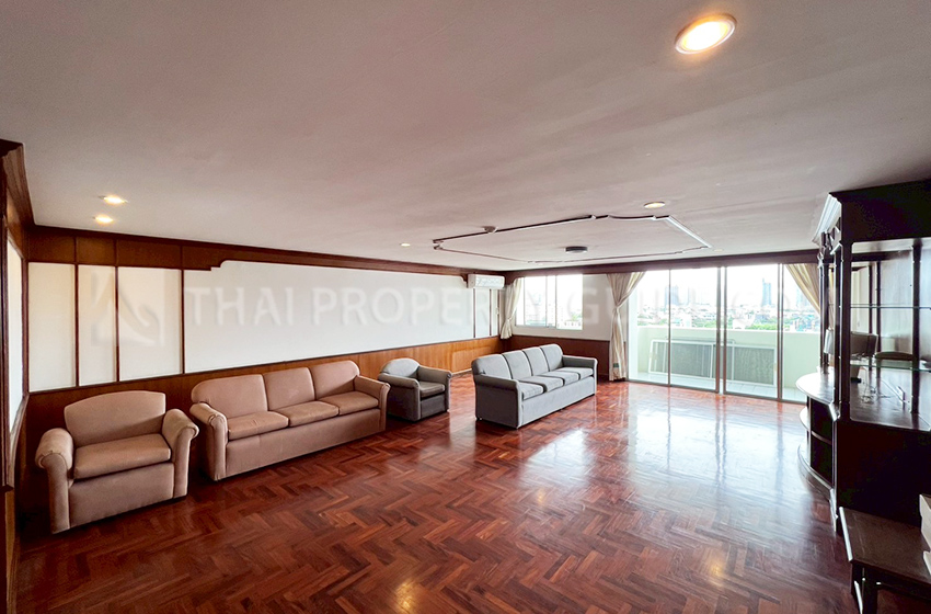 Apartment in Sukhumvit 