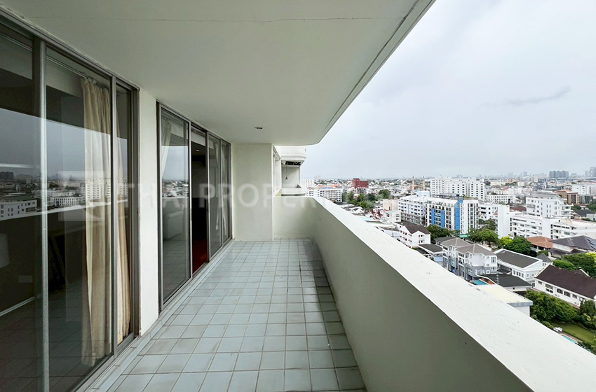 Apartment in Sukhumvit 