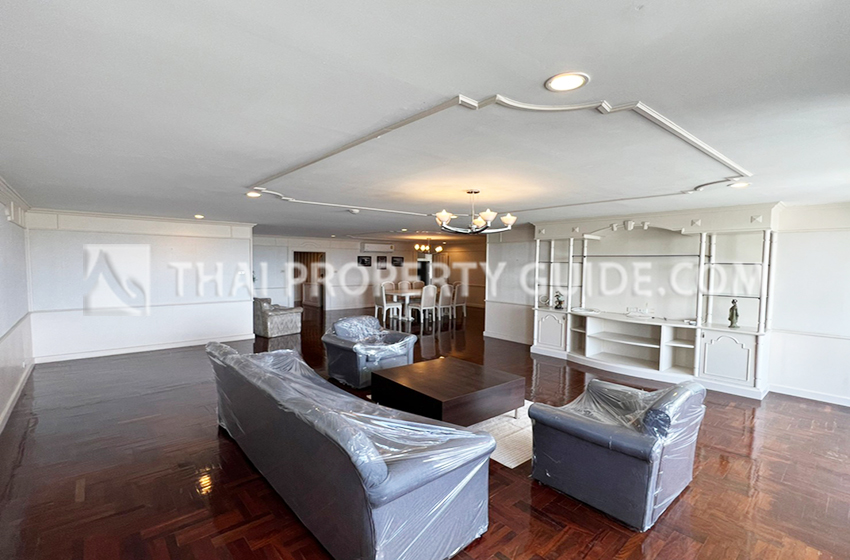Apartment in Sukhumvit 