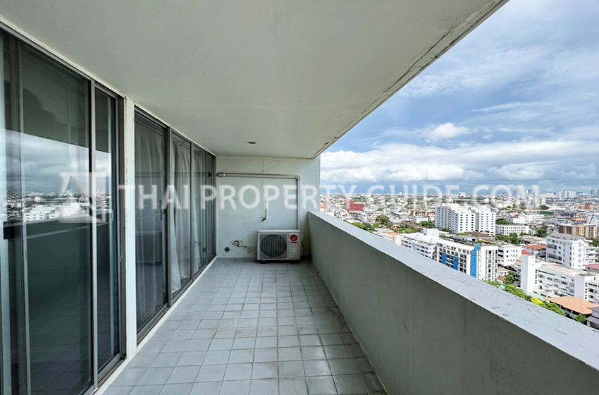 Apartment in Sukhumvit 