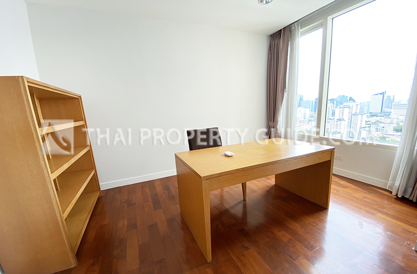 Apartment in Sukhumvit 