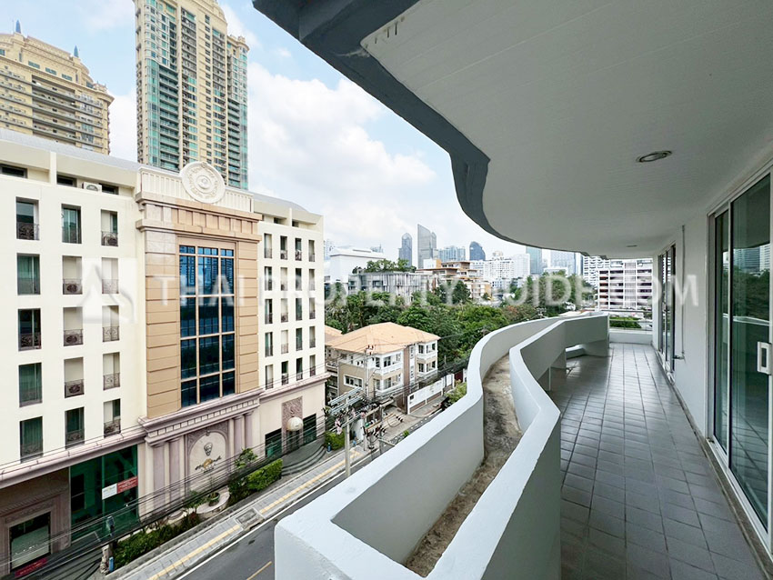 Apartment in Sukhumvit 