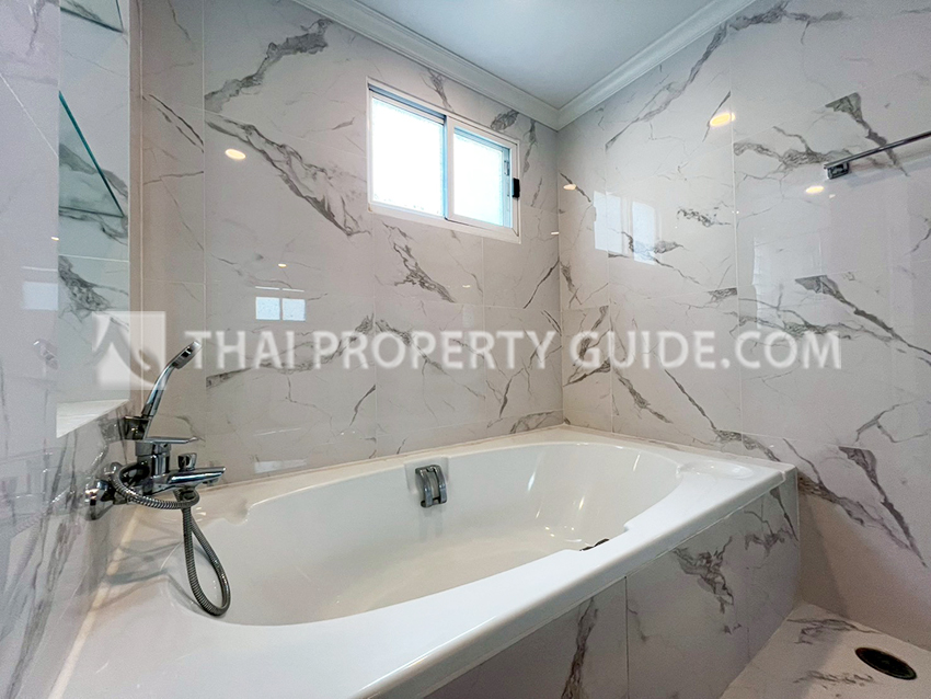 Apartment in Sukhumvit 