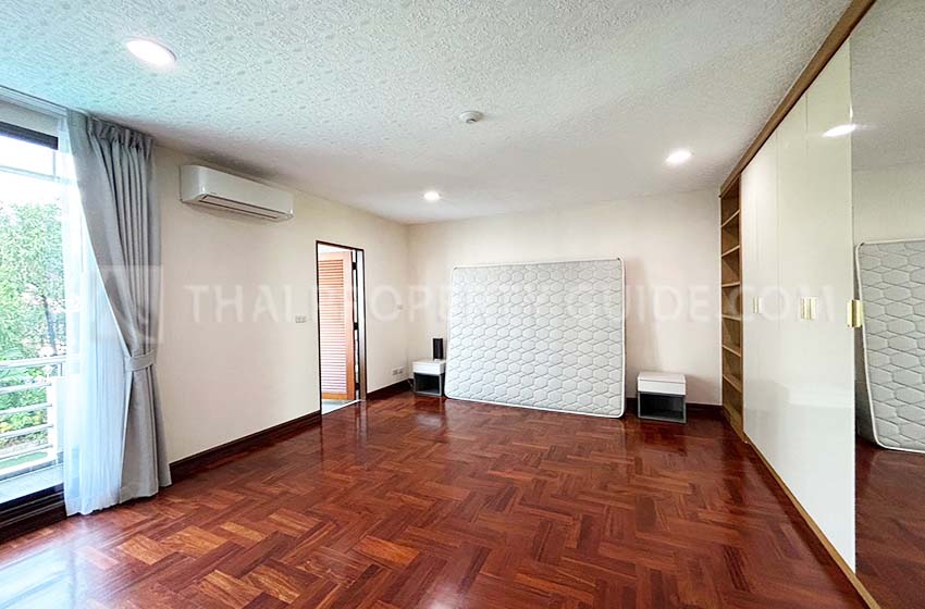 Apartment in Sukhumvit 