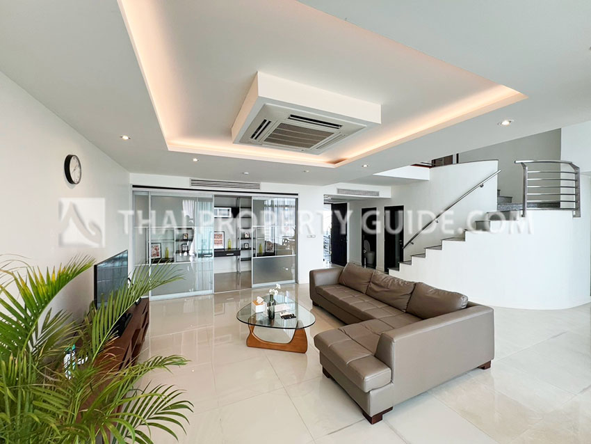 Apartment in Sukhumvit 