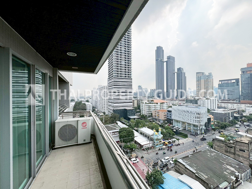 Apartment in Sukhumvit 