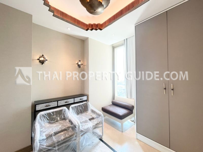 Condominium in Charuennakorn 