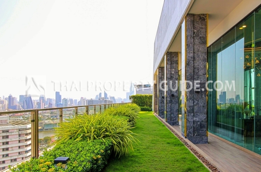 Condominium in Charuennakorn 