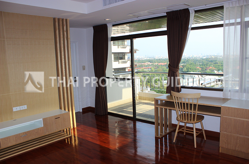 Condominium in Nichada Thani 