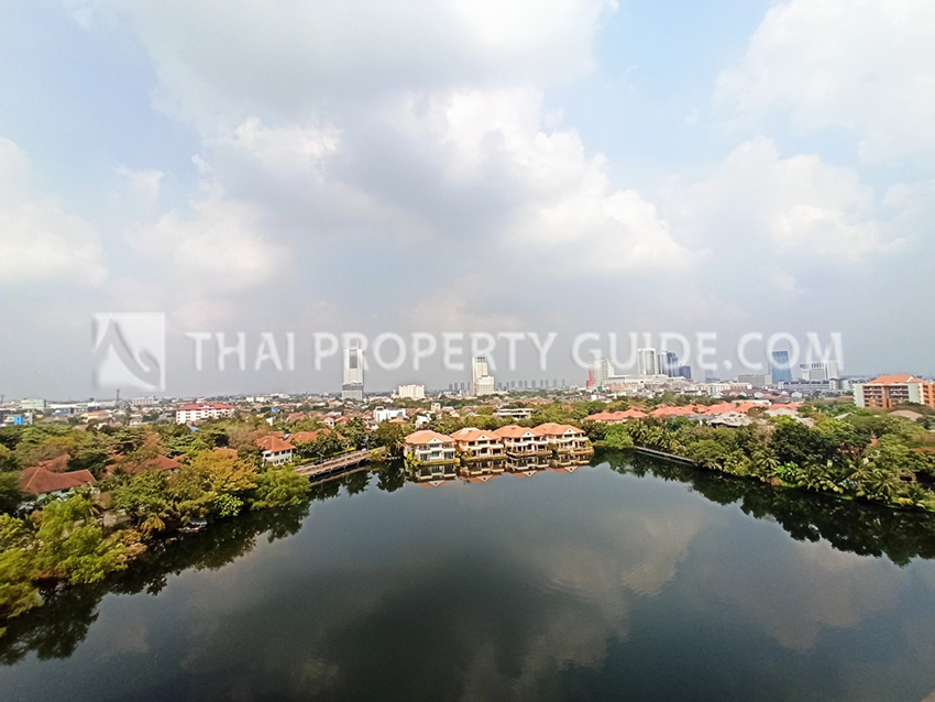 Condominium in Nichada Thani 