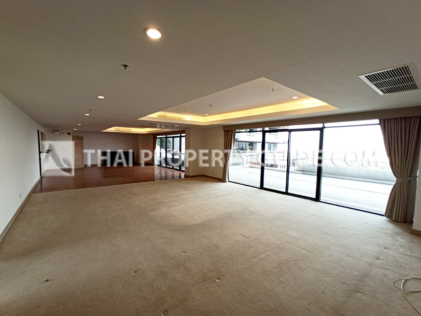 Condominium in Nichada Thani 