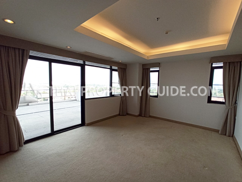 Condominium in Nichada Thani 