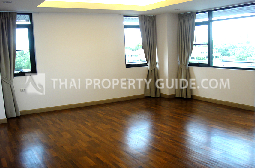 Condominium in Nichada Thani 