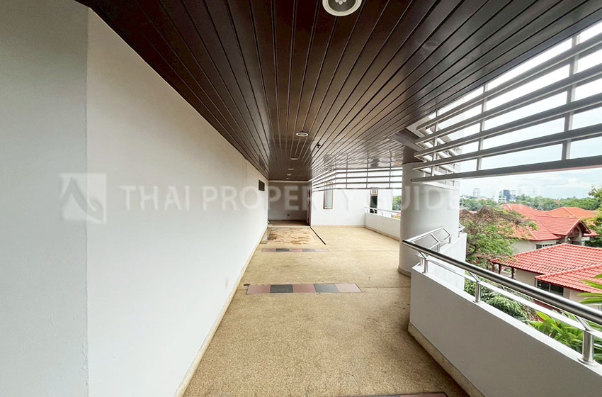 Condominium in Nichada Thani 