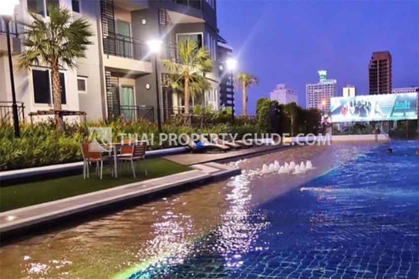 Condominium in New Petchburi 
