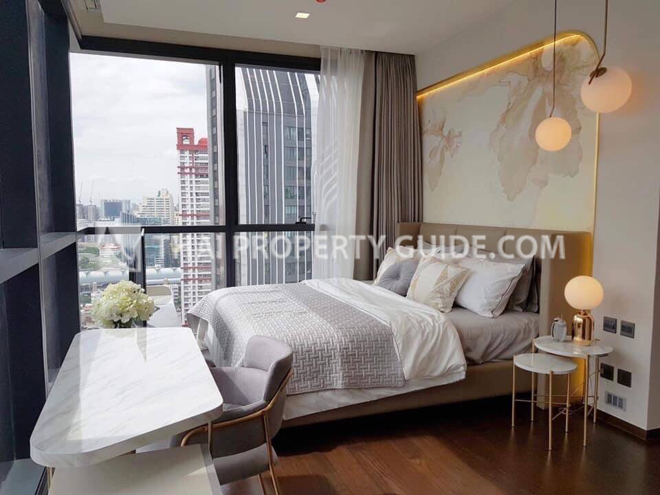 Condominium in New Petchburi 