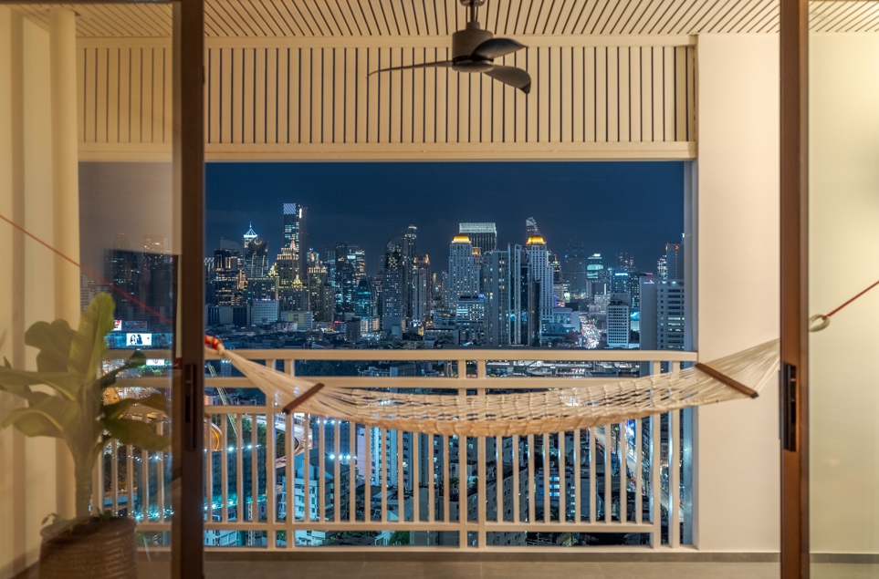 Condominium in New Petchburi 