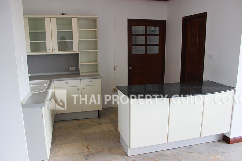 Condominium in Phaholyothin 
