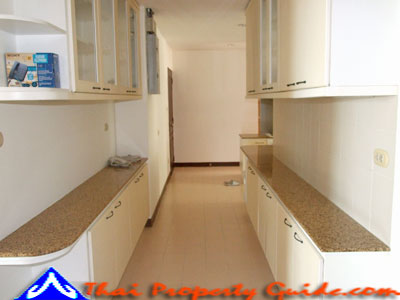 Condominium in Ploenchit 