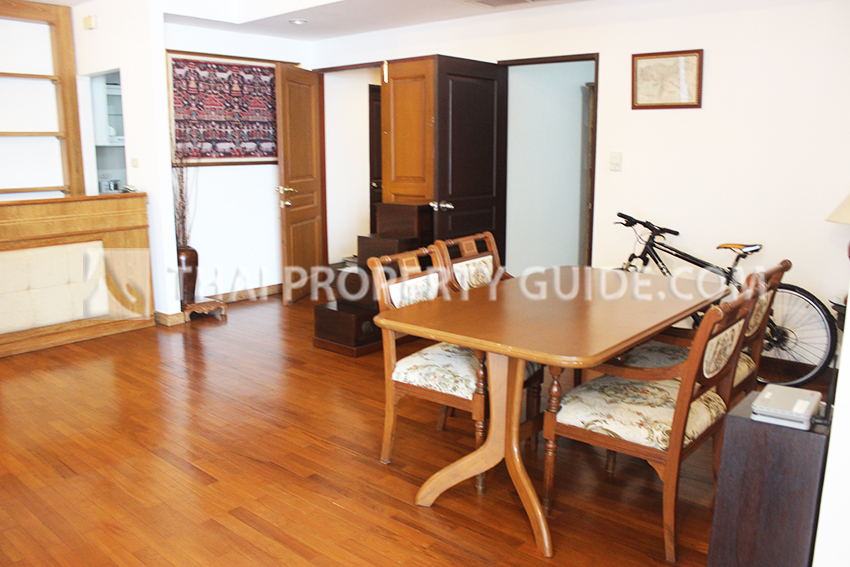 Condominium in Ploenchit 
