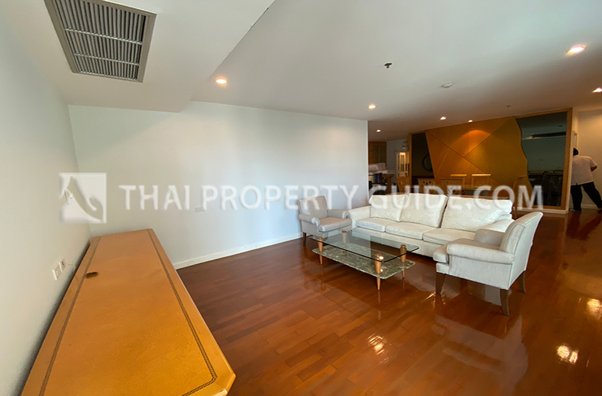 Condominium for rent in Ploenchit