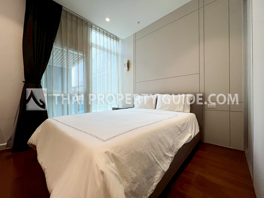 Condominium in Ploenchit : Athenee Residence 